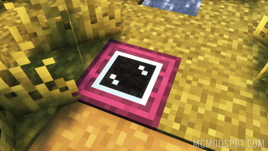Crimson Wooden trapdoor in Minecraft from the Modern Glass Doors mod